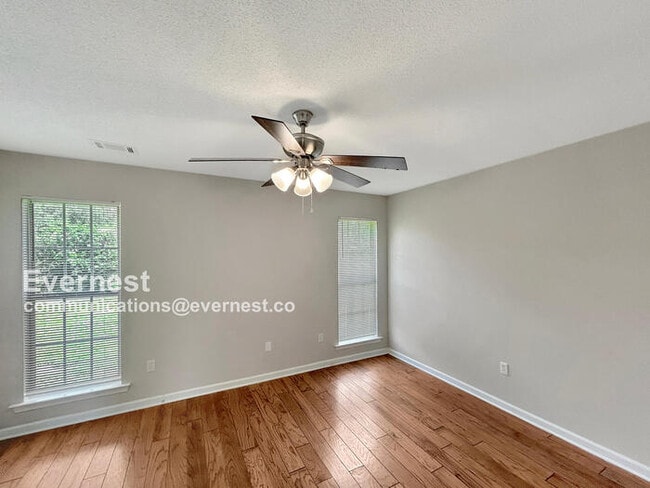 Building Photo - 9136 Bentley Woods Dr