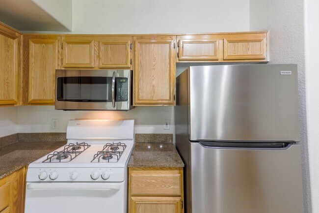 Building Photo - Resort Living 1 Bedroom Condo In West Las ...
