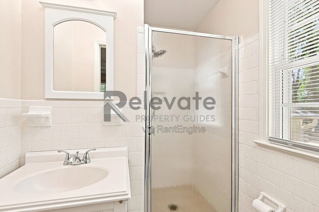 Building Photo - 2321 Pleasant Run Dr