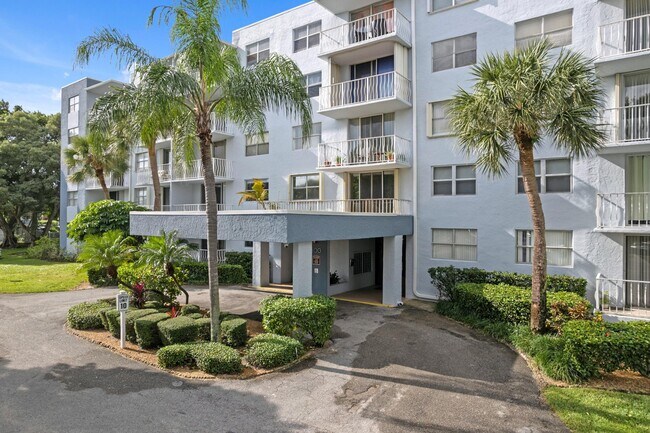 Building Photo - 500 Executive Center Dr