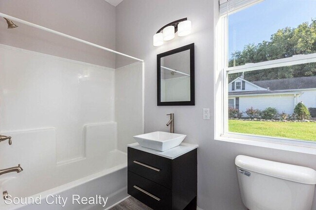 Building Photo - 1 br, 1 bath House - 450 Quarry Rd