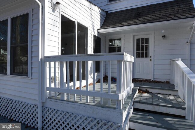 Building Photo - 4036 Trapp Rd