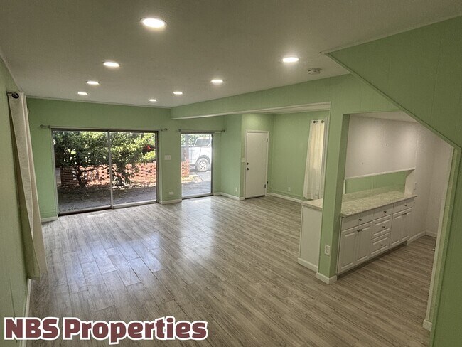 Building Photo - 6919 Haverhill Dr NW