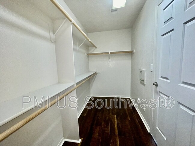 Building Photo - 2576 Ridge Run Ave