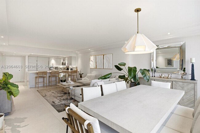 Building Photo - 5600 Collins Ave