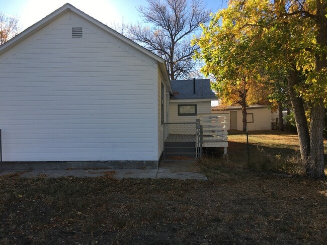 East side of House - 709 9th Ave SW