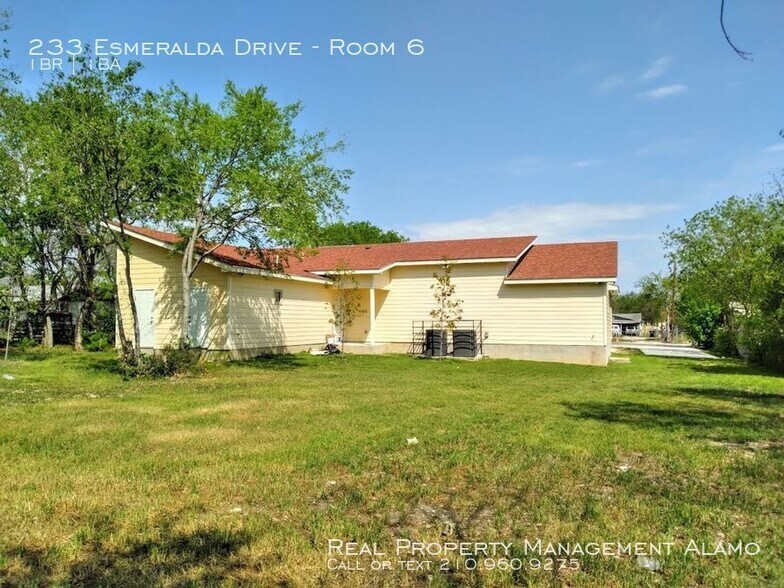 Building Photo - 233 Esmeralda Dr