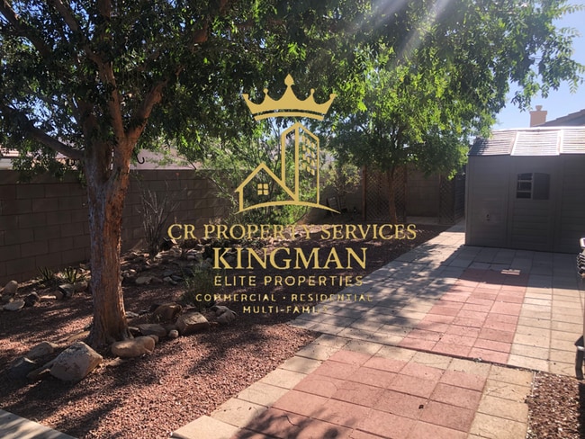 Building Photo - Spacious 3-Bedroom Home with Private Backyard Retreat – Fully Furnished & Utilities Included