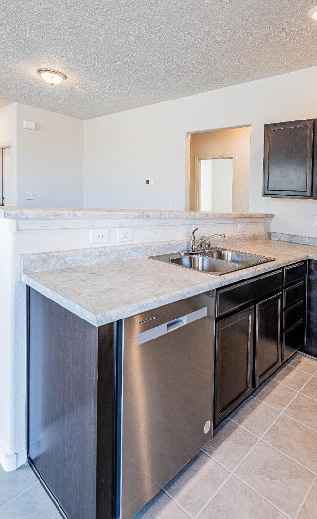 Building Photo - 88 Tome Vista Dr