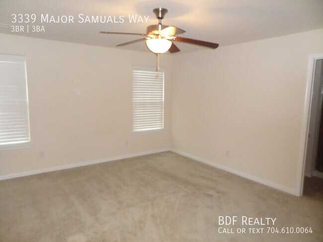 Building Photo - 3339 Major Samuals Way
