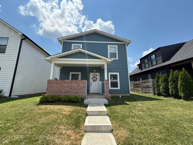 Primary Photo - 611 Orange St