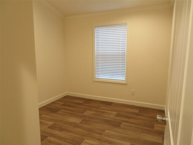 Building Photo - 2712 Bering St