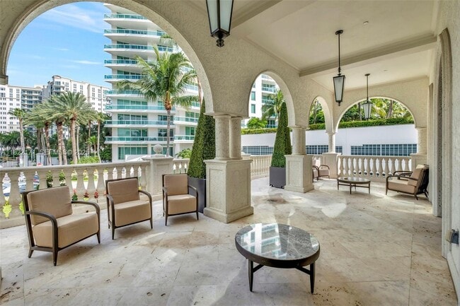 Building Photo - 19925 NE 39th Pl