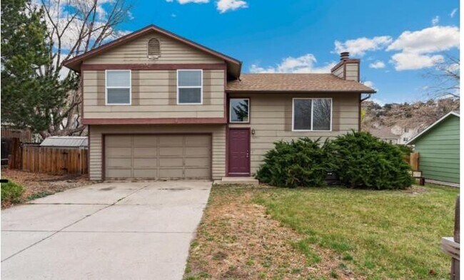 Building Photo - 5245 Mule Deer Dr