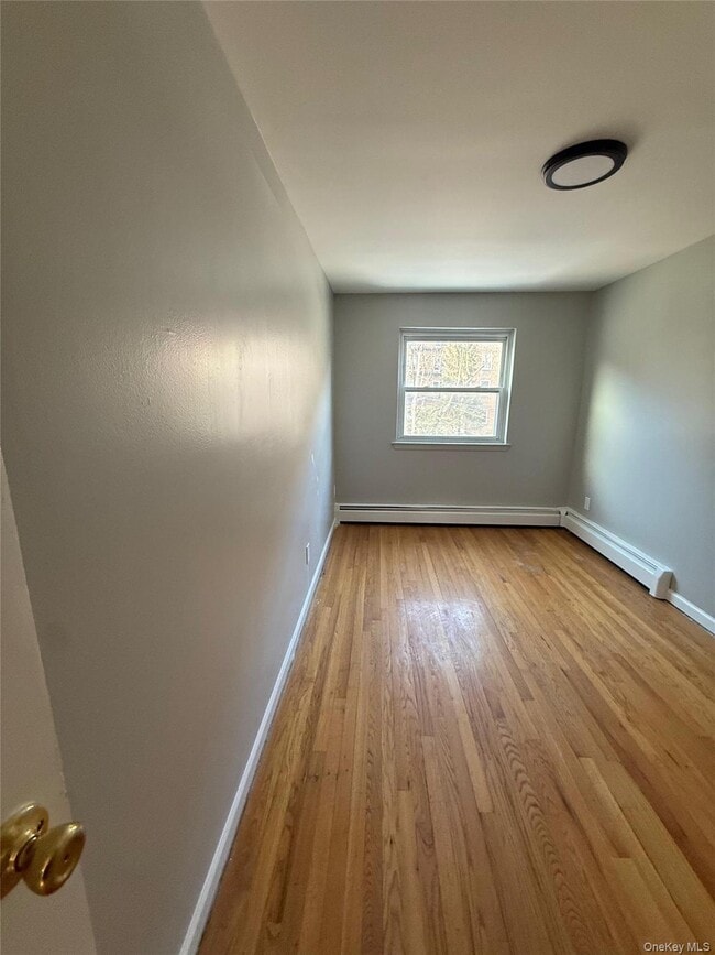 Building Photo - 5606 Riverdale Ave