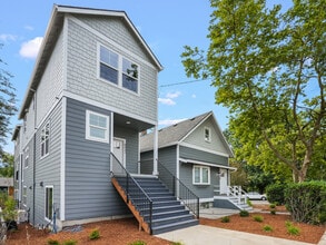 Building Photo - 21SHR - 21st &amp; Sherrett ****** END MANAGEMENT AS OF 12/31/25