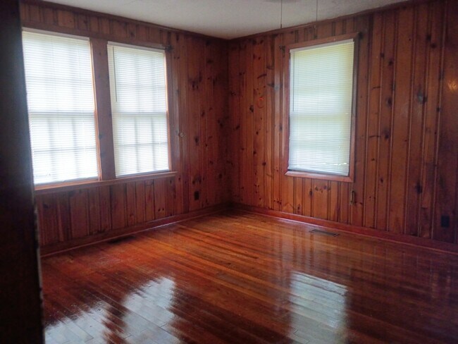 Building Photo - 2636 Ferrara Dr