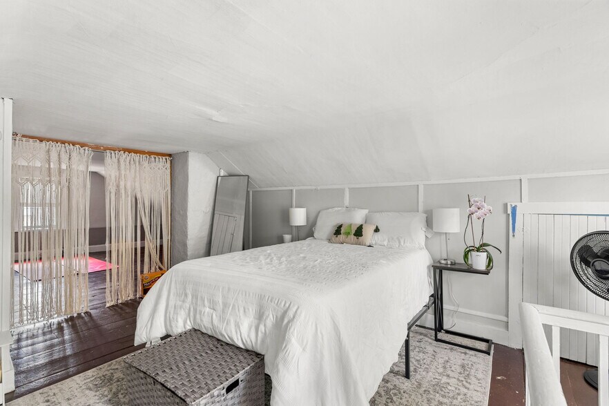 Third Bedroom - 22 Spring St