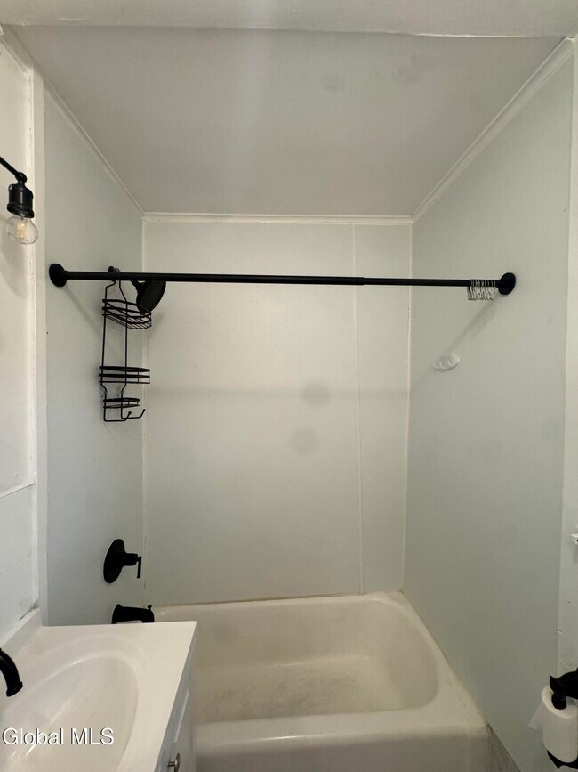 Building Photo - 1701 Carrie St