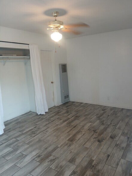 Building Photo - 8141 6th St