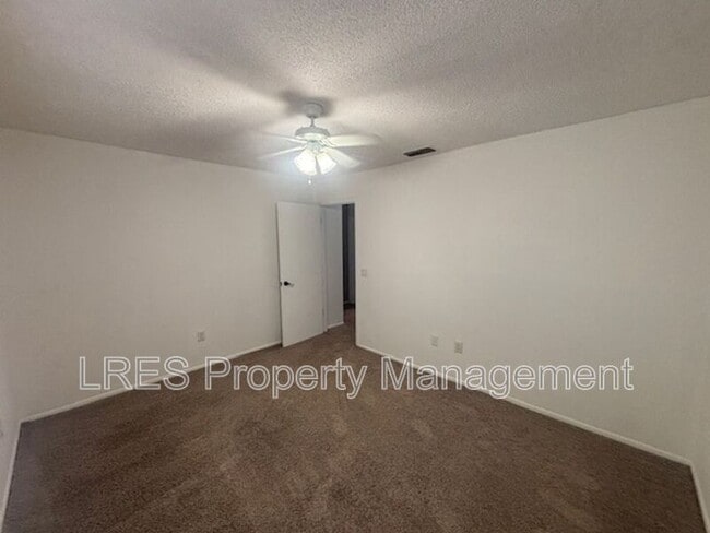 Building Photo - 2706 Graduate Ct