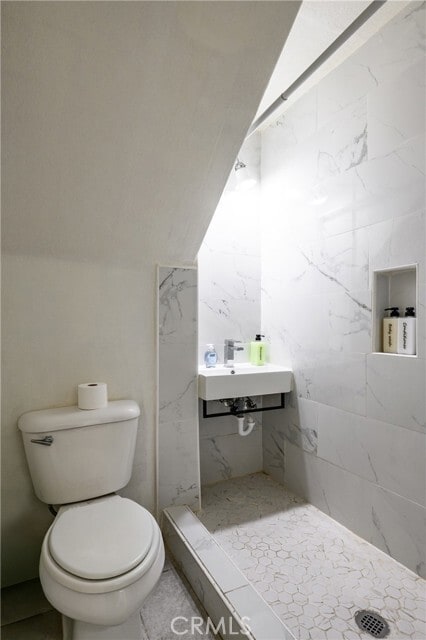 Building Photo - 22421 Hawthorn Ave