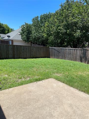 Building Photo - 9517 Thorncliff Dr