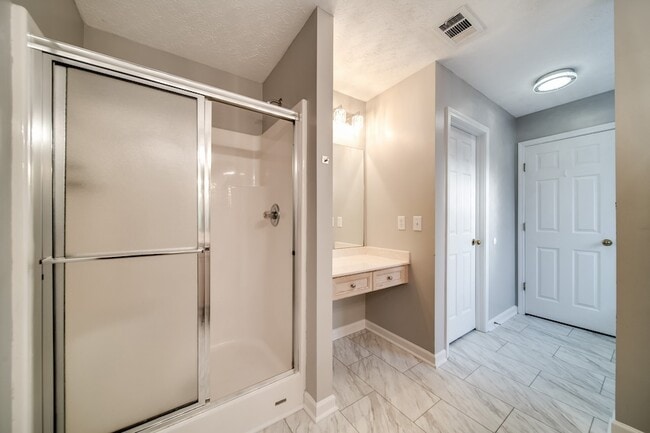 Building Photo - 104 Sundance Way