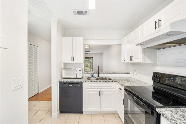Building Photo - 5100 Burchette Rd
