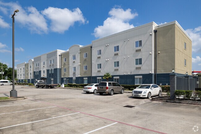 Building Photo - Perla 1960 (New)