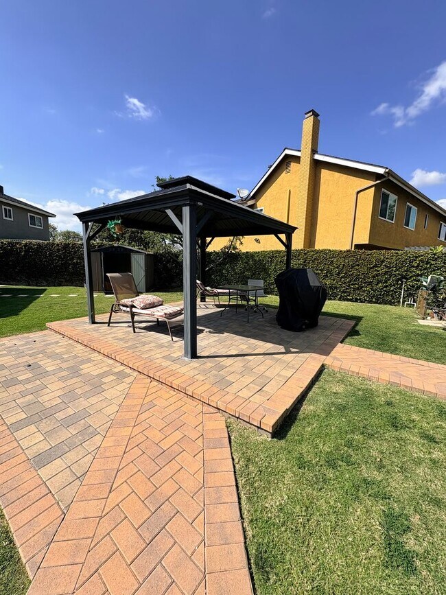 Building Photo - Beautiful single story home in Anaheim Hills. MUST SEE