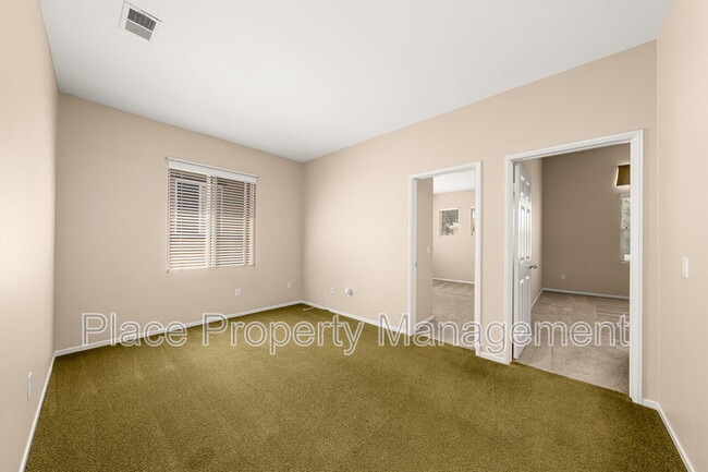 Building Photo - 6223 Avenida De Las Vistas