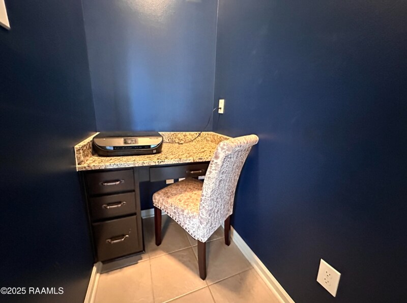 Building Photo - 209 Stanwell Ave