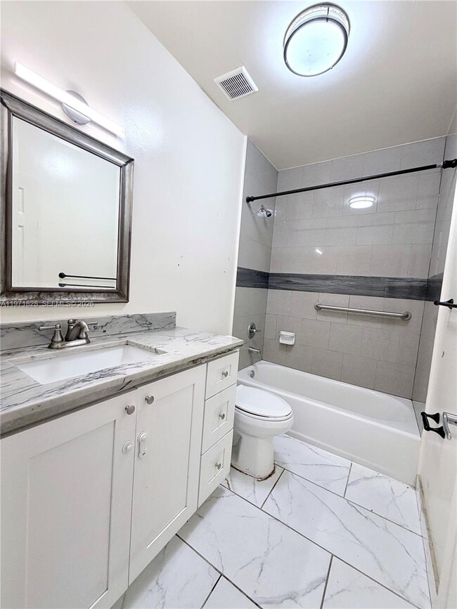 Building Photo - 1830 NW 1st St