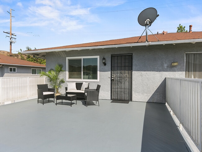 Primary Photo - 20757 Plum Canyon Rd