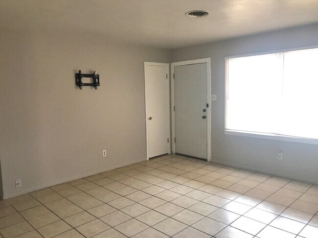 Building Photo - 5208 47th St