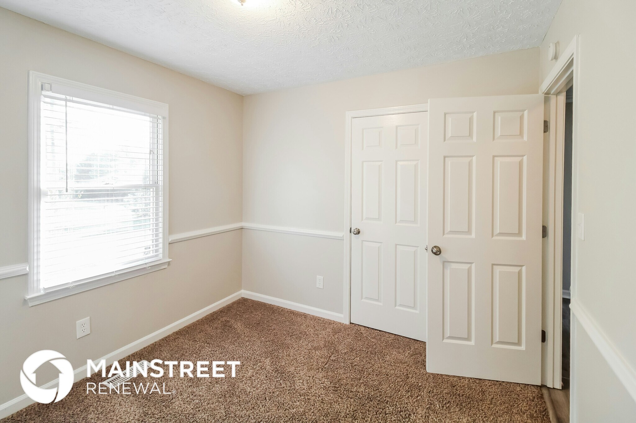 Building Photo - 15 Silverthorne Cir