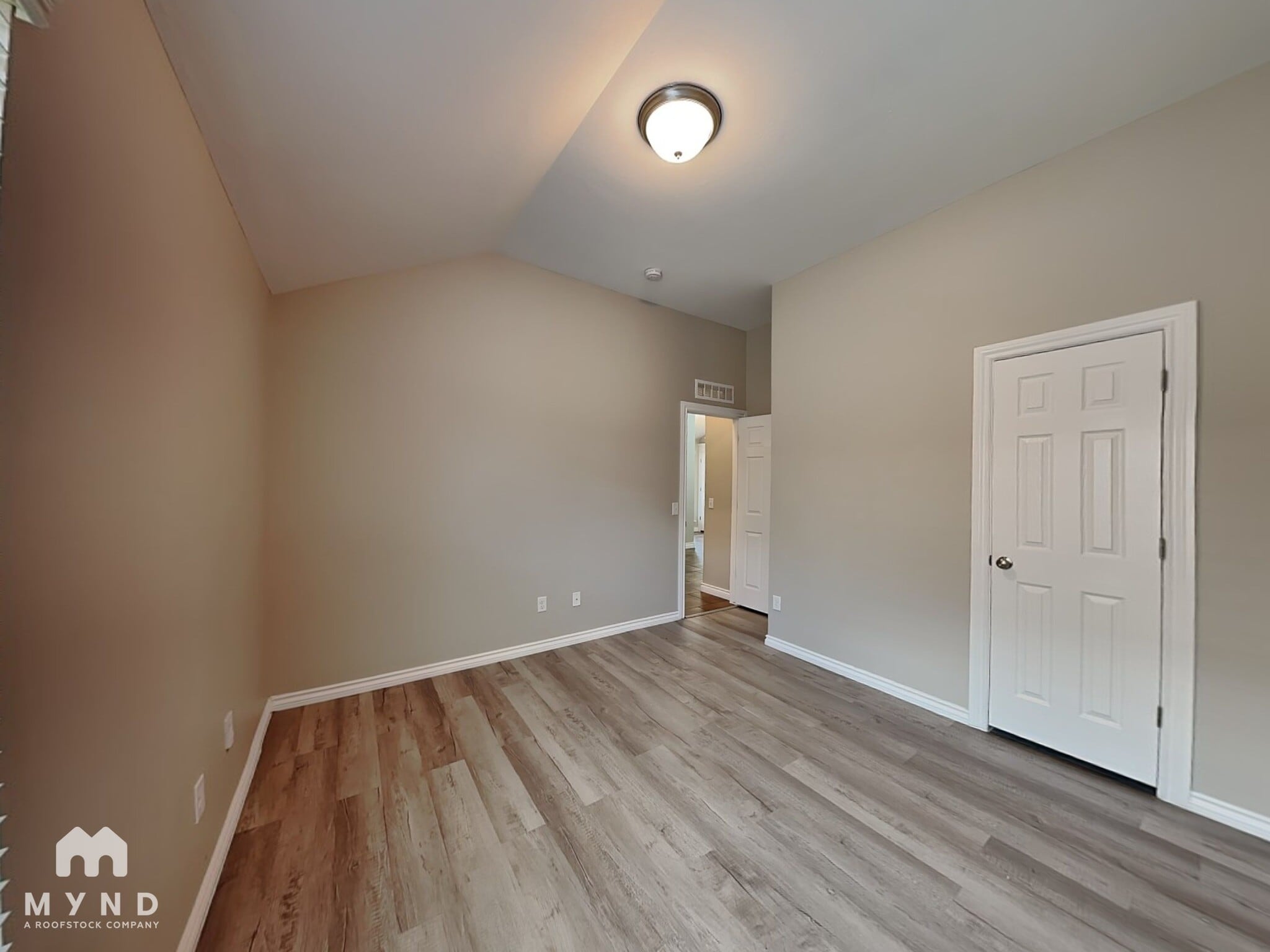 Building Photo - 1007 Merlin Dr