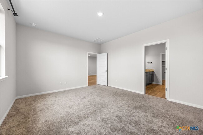Building Photo - 139 Gullivers Dr