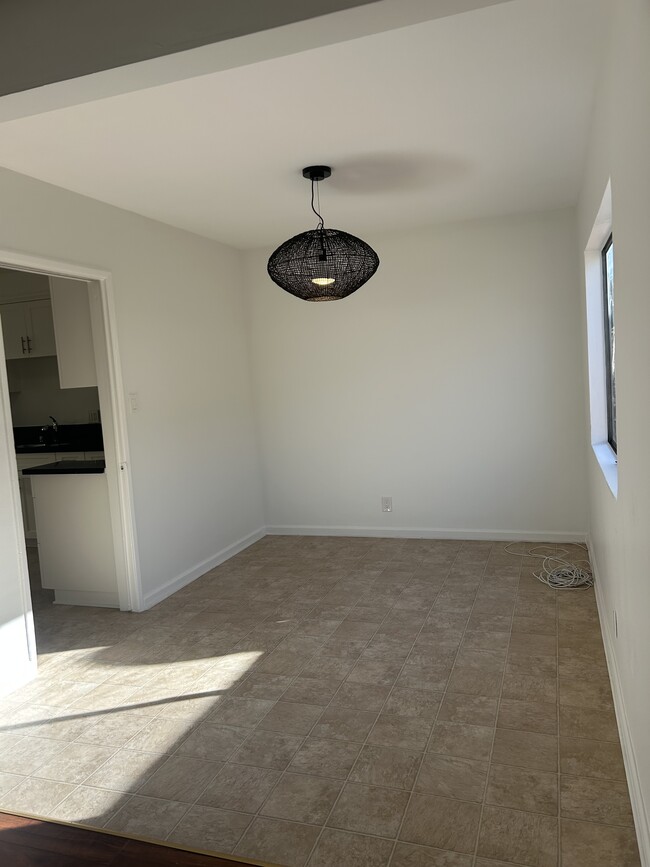 Dining room - 11954 Eucalyptus Ave