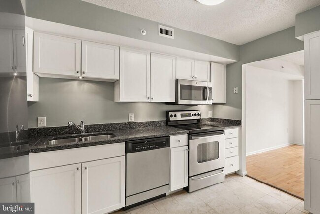 Building Photo - 2230 George C Marshall Dr