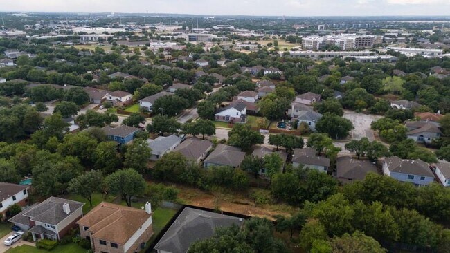 Building Photo - 620 Paso Fino Trail