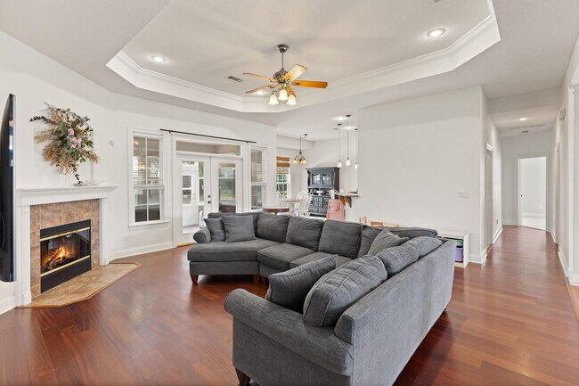 Building Photo - 2899 Chanterelle Cove