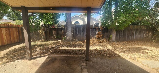 Building Photo - 6415 Canyon Creek Way