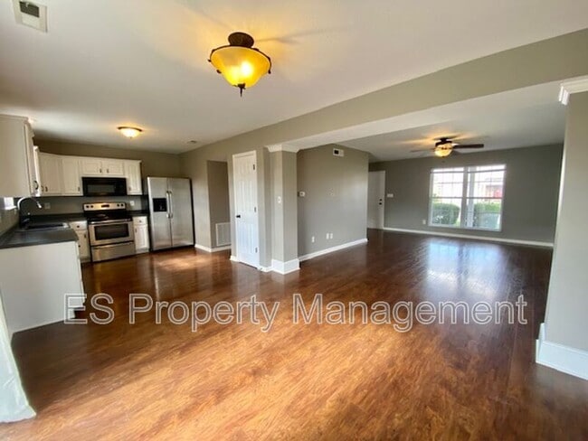 Building Photo - 6629 W Denton Dr