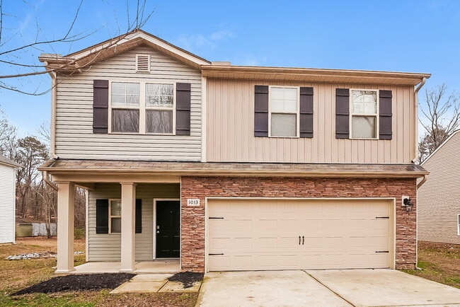 Building Photo - 1013 Helms Rd