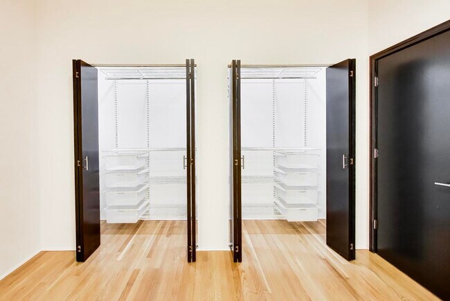 Building Photo - 1021 S State St