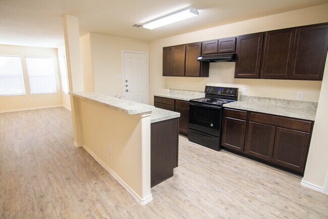 Building Photo - Green Lake Meadow - 10314 Clearwater Way, ...