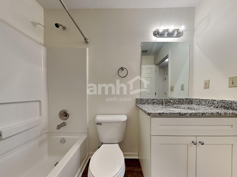 Building Photo - 4343 Shiney Point Cv