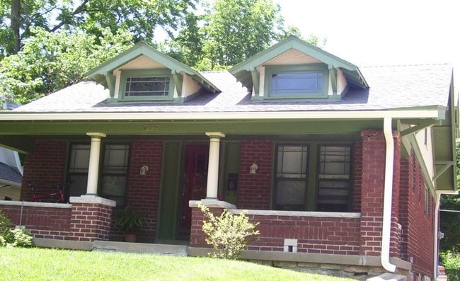 Building Photo - UMKC Homes